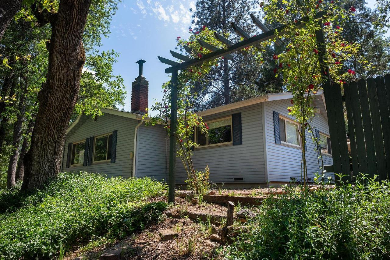 Magic Escape Oakhurst